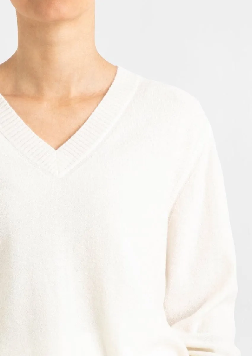 Cashmere Edie V in Winter White