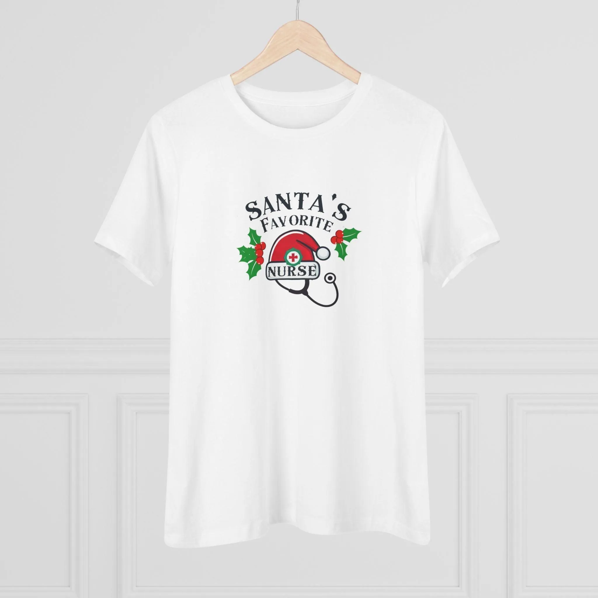 Santa's Favorite Nurse 🎅⚕️ - Stetoscope and Santa Hat 🎁🎄 - Women's Softstyle Tee