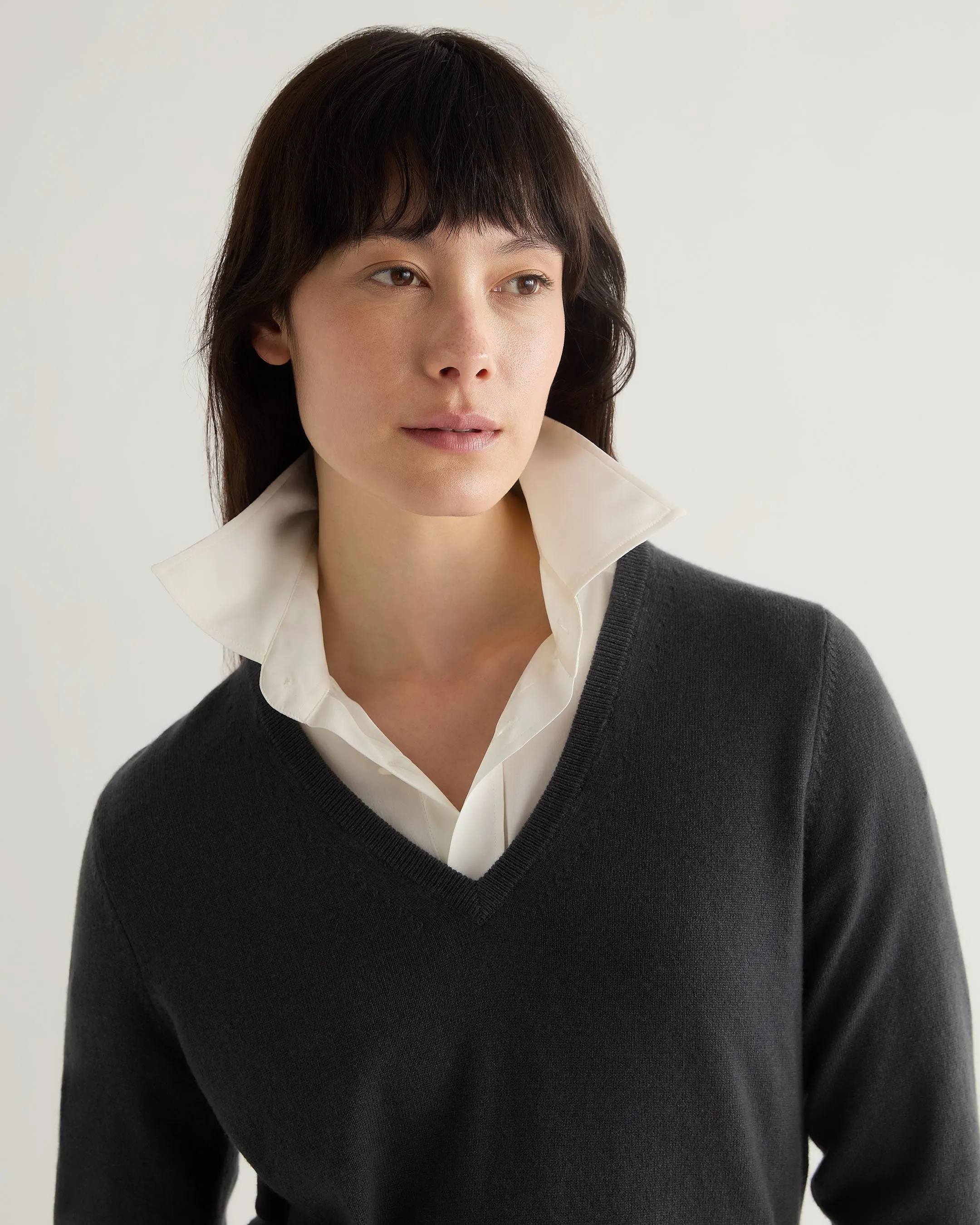 Women's Phoebe V Neck Cashmere Jumper Anthracite Grey